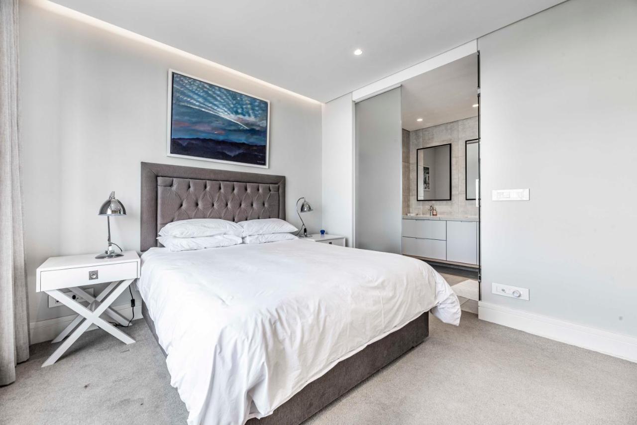 Strand Beach, Magnificent Apartment... Sea Point Cape Town Exterior foto